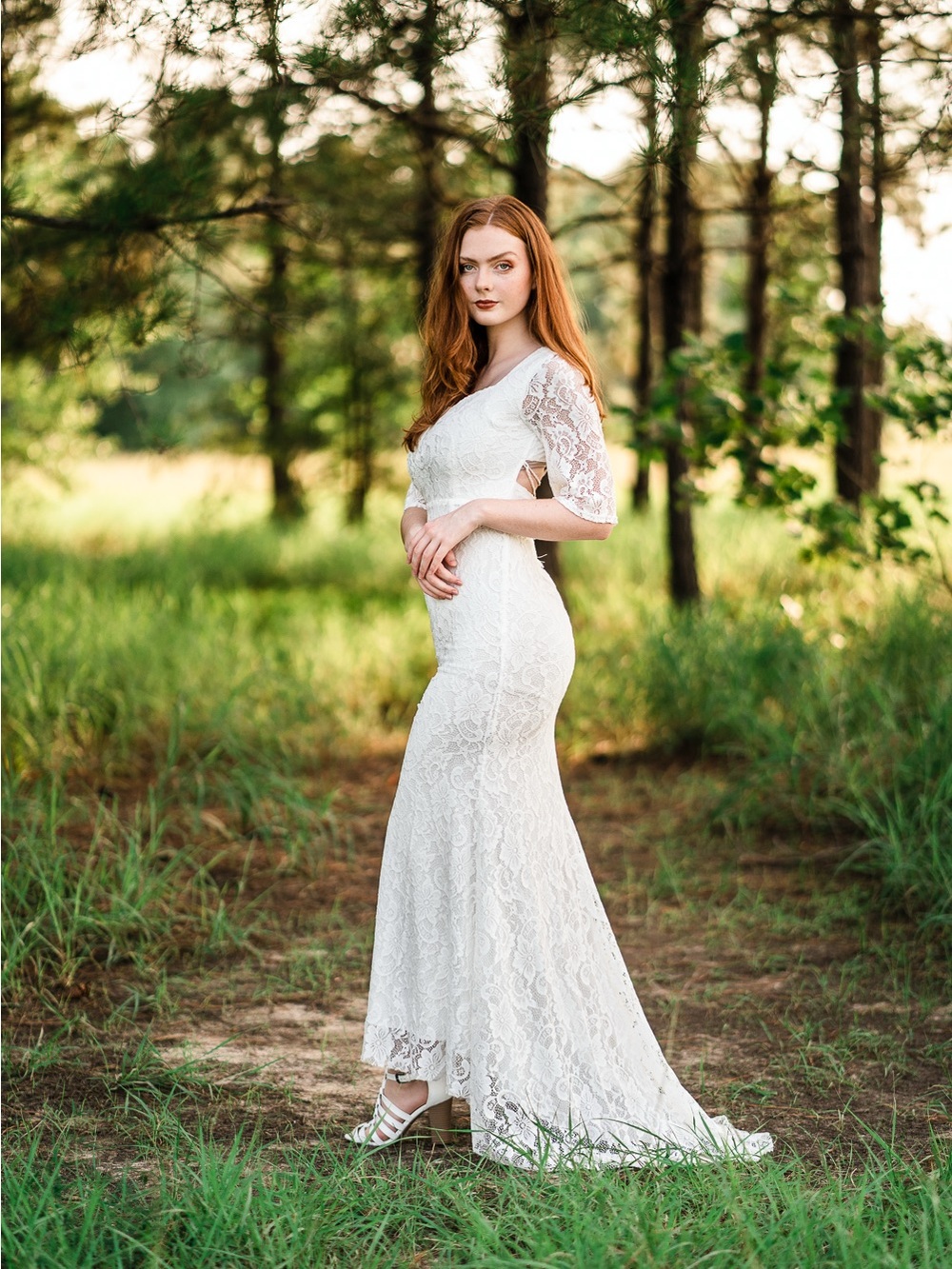 Vintage Style White Lace Minimalist Mermaid Fitted Wedding Dress Open Back